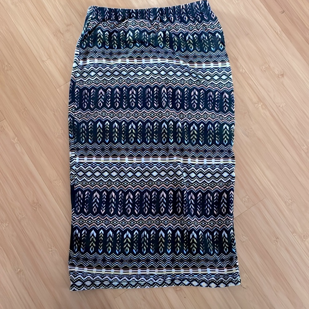 Polly & Esther lightweight pencil skirt